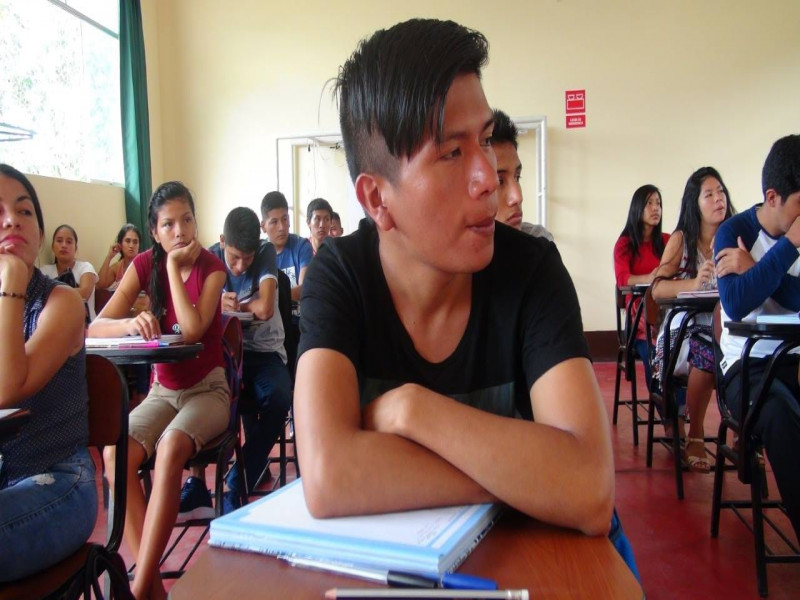 18 jóvenes indígenas de Juntos ganan concurso Beca 18