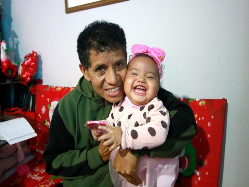 Amor de padre: Asegurado SIS donó parte de hígado para salvar vida de su hija