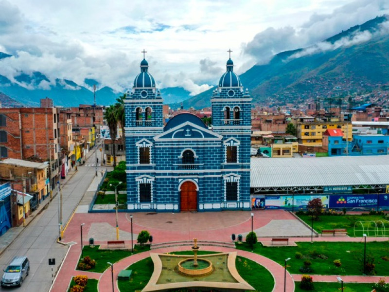 Celebrando los aniversarios de Arequipa, Huánuco y Piura: destinos imperdibles del Perú