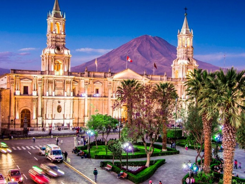 Celebrando los aniversarios de Arequipa, Huánuco y Piura: destinos imperdibles del Perú