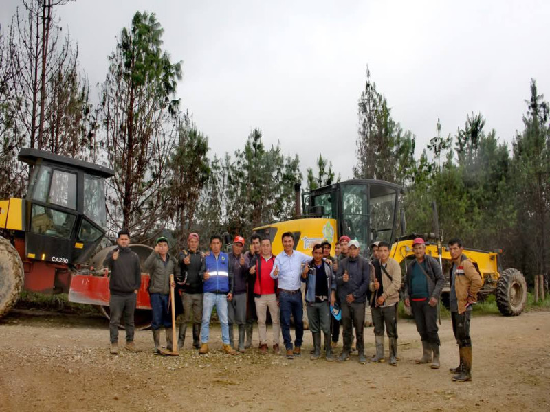 Inician mejoramiento vial en Santa Catalina para beneficiar a agricultores.