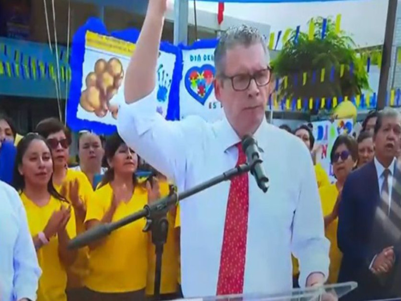 "¡Que viva el autismo!" la nueva frase del ministro que genera polémica.