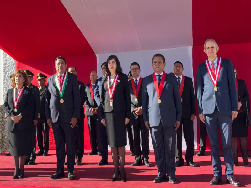 Gobernador Gilmer Horna participó en ceremonia institucional junto a la presidenta del Poder Judicial.