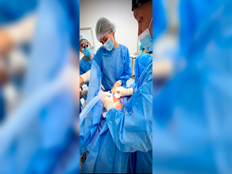 Médico chachapoyana participa en traqueotomía en el INCN para viabilizar compleja cirugía de columna