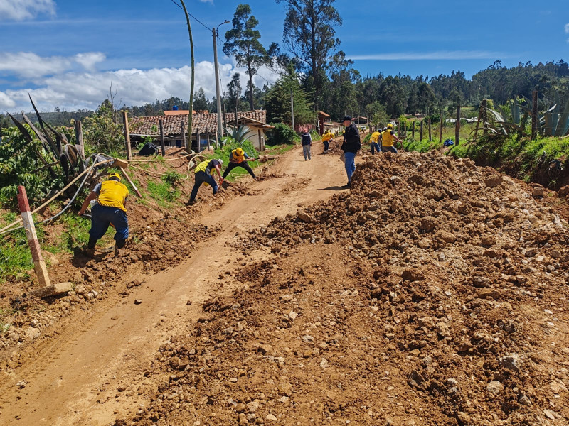 INPE y Municipalidad de Huancas realizaron faena de limpieza en favor del turismo y la comunidad.