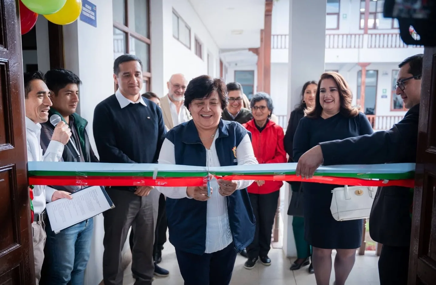 MPCH inaugura renovado auditorio municipal.